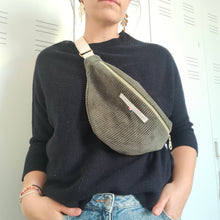 Charger l'image dans la galerie, Banane Velours M (choix du coloris)