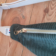 Charger l'image dans la galerie, Banane Velours Small (choix du coloris)