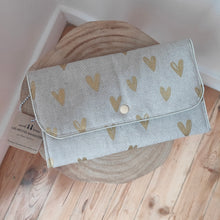 Charger l'image dans la galerie, Pochette Barrettes Cœurs dorés