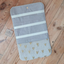 Charger l'image dans la galerie, Pochette Barrettes Cœurs dorés