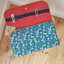 Charger l'image dans la galerie, Pochette Barrettes Fleurs turquoise