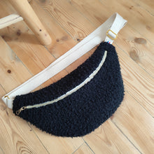 Charger l'image dans la galerie, Banane Bouclette noire L