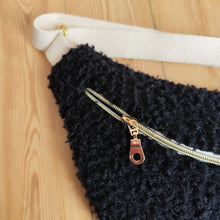 Charger l'image dans la galerie, Banane Bouclette noire L
