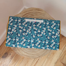 Charger l&#39;image dans la galerie, Pochette Barrettes Fleurs turquoise
